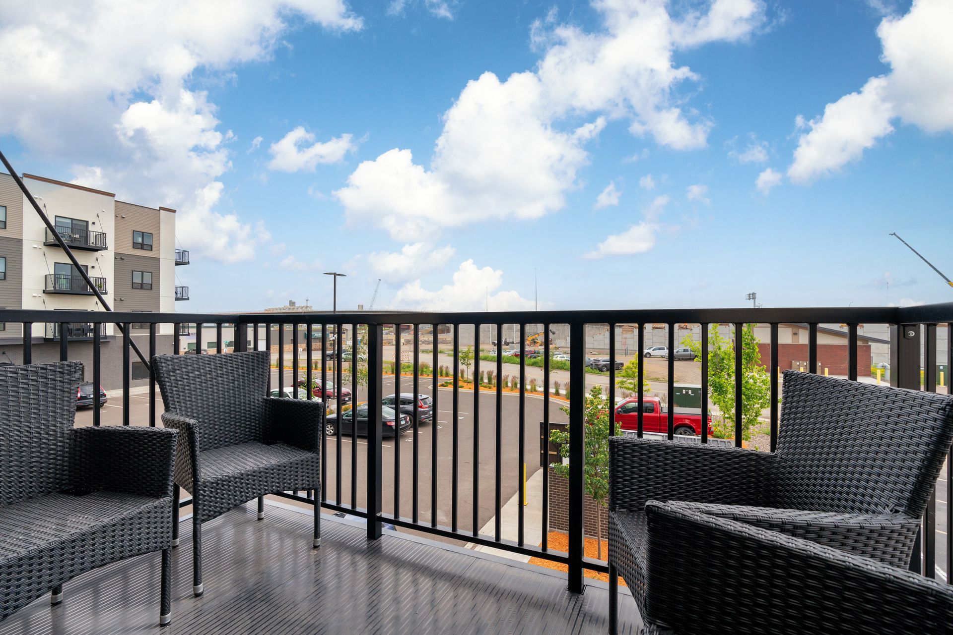 Lincoln Park Flats exterior balcony