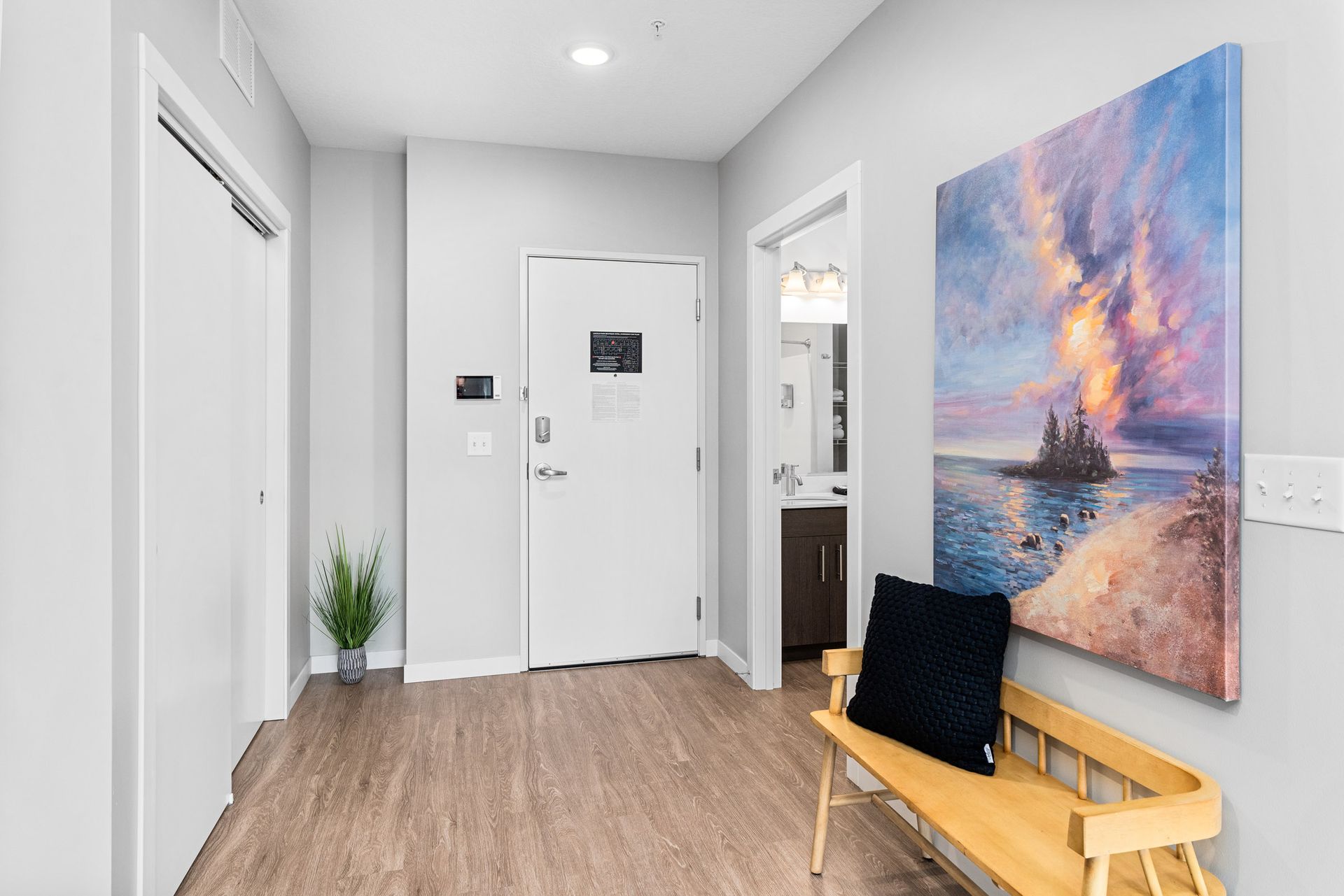 Lincoln Park Flats apartment hallway