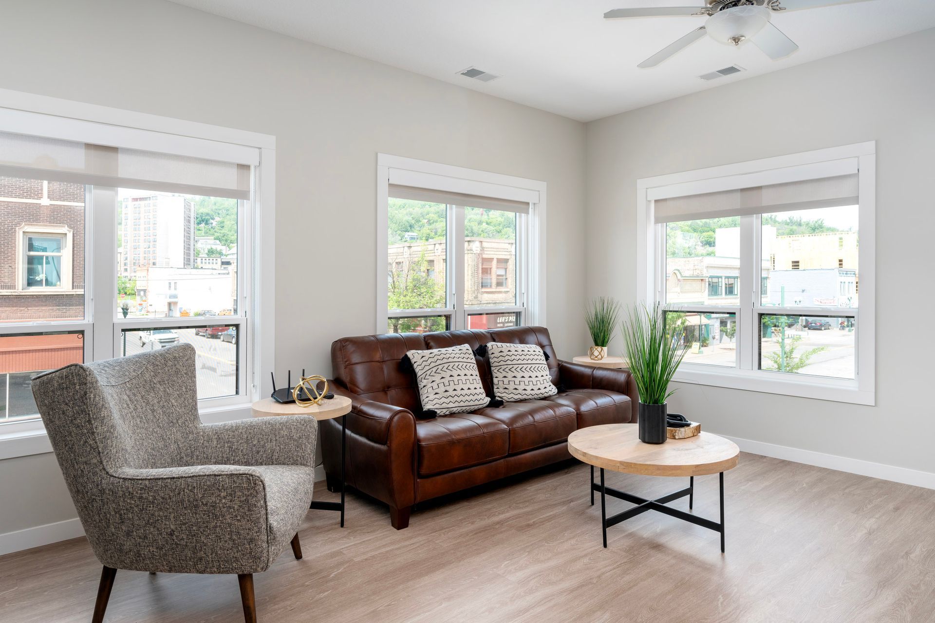 Lincoln Park Flats living room