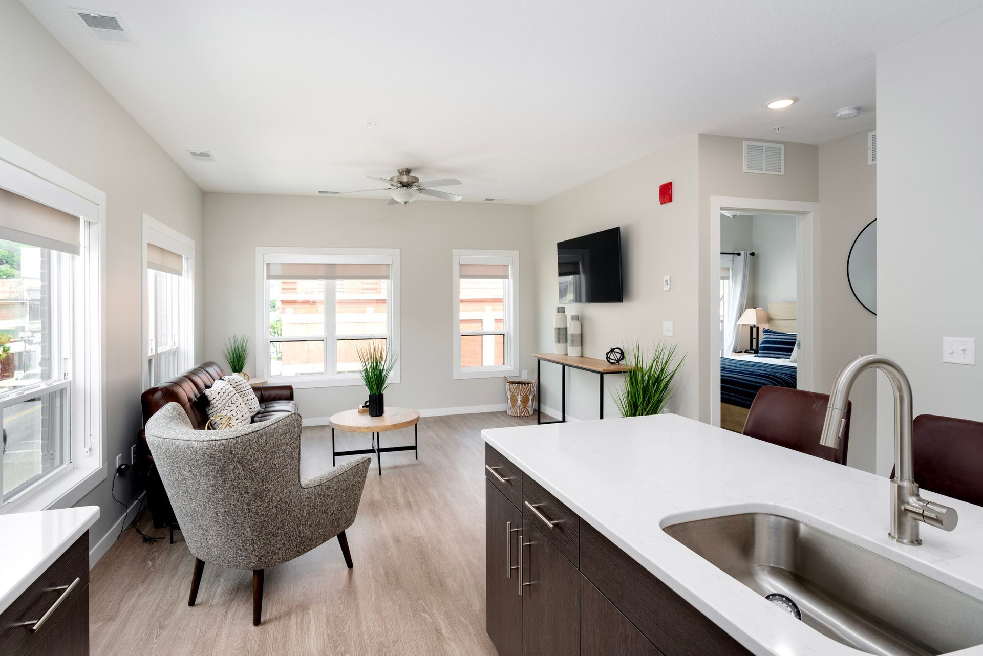 Lincoln Park Flats bathroom