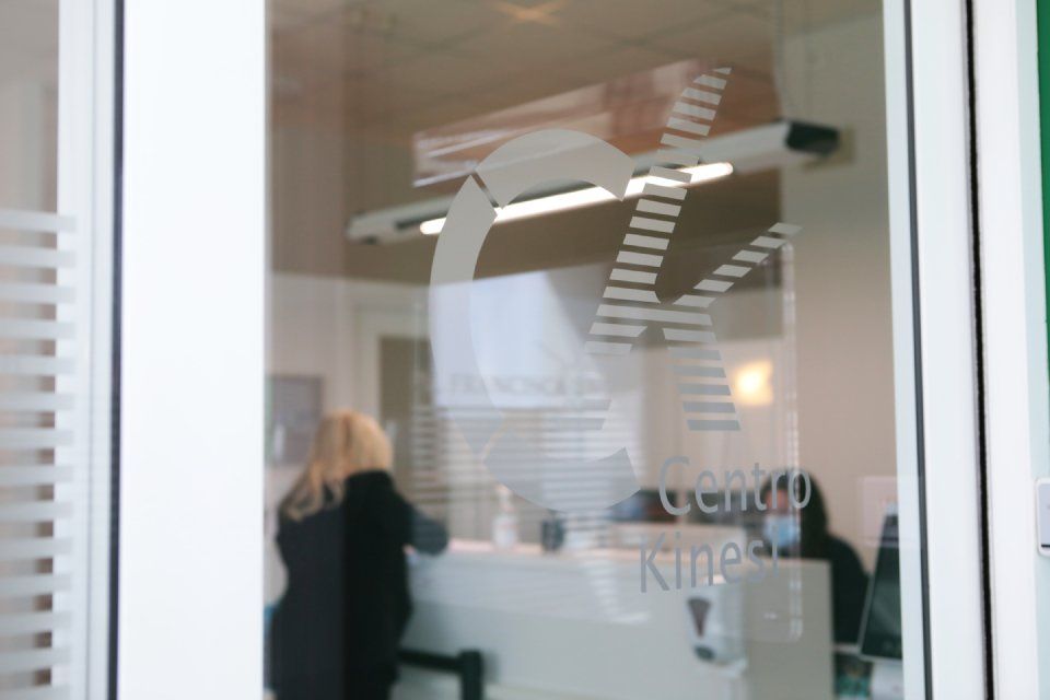 ingresso del centro kinesi e fisioterapia
