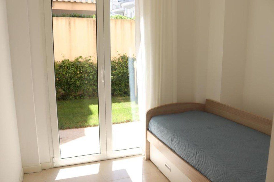 ingresso dal giardino