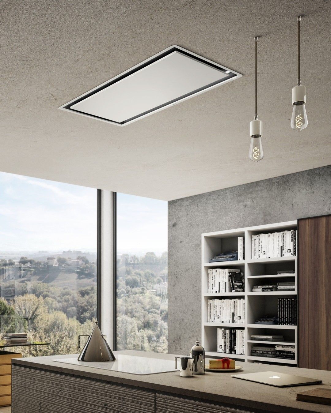 Uma cozinha com uma grande janela e ventilador de teto