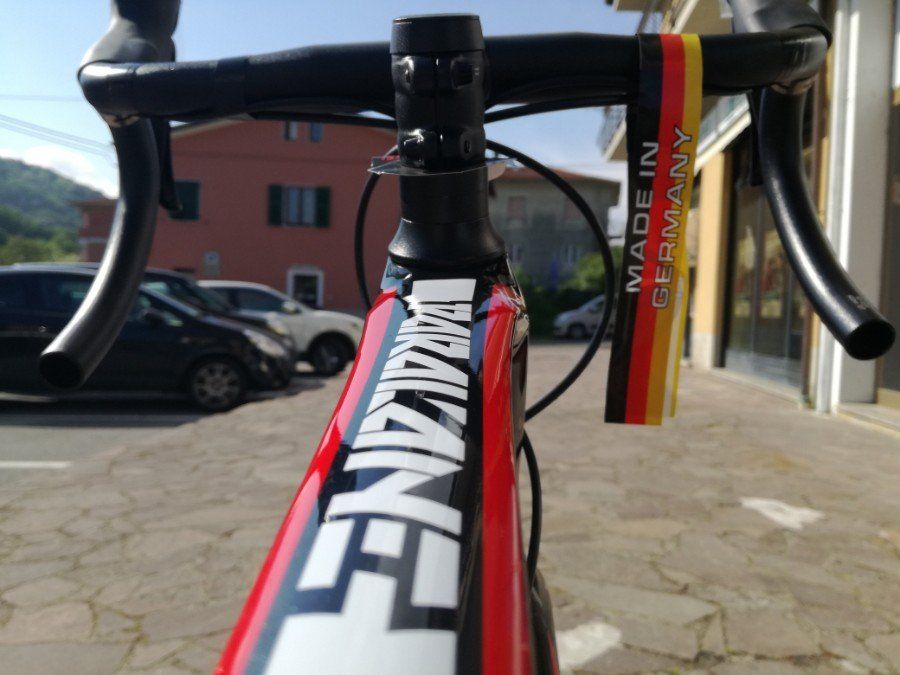 Dettaglio cannula bici da corsa