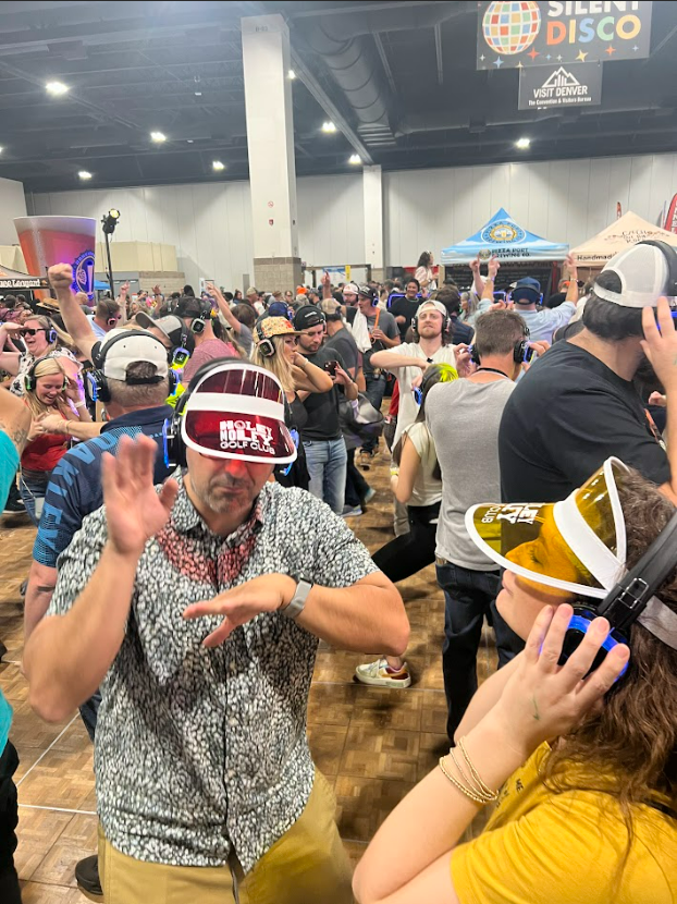 silent disco crowd