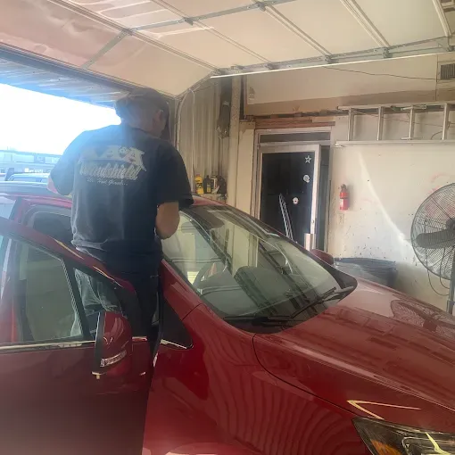 Mobile car window replacement in Amarillo, TX Mobile car window replacement in Amarillo, TX