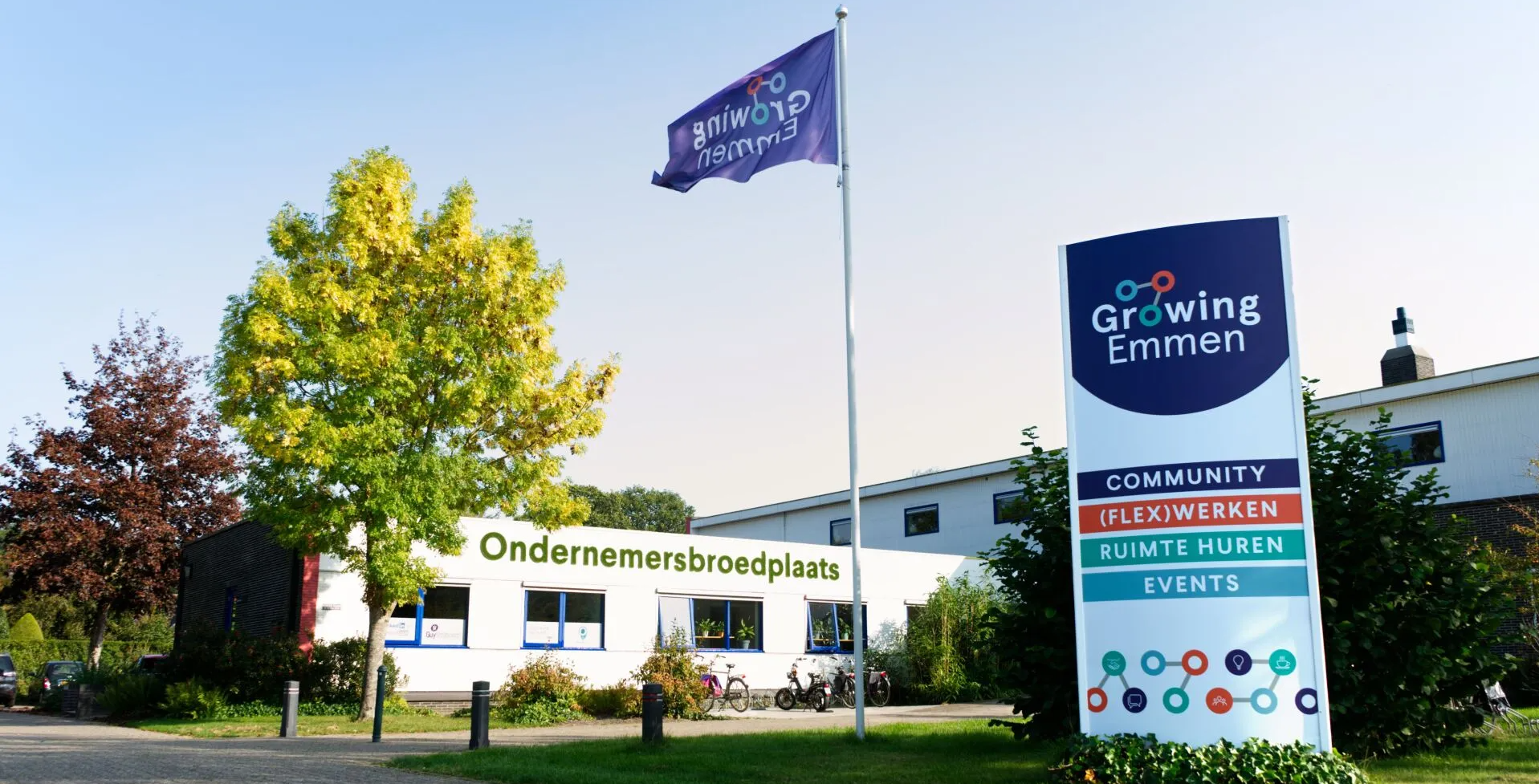 Afbeelding van het pand van Growing Emmen. De foto is buiten genomen vanaf het vooraanzicht.