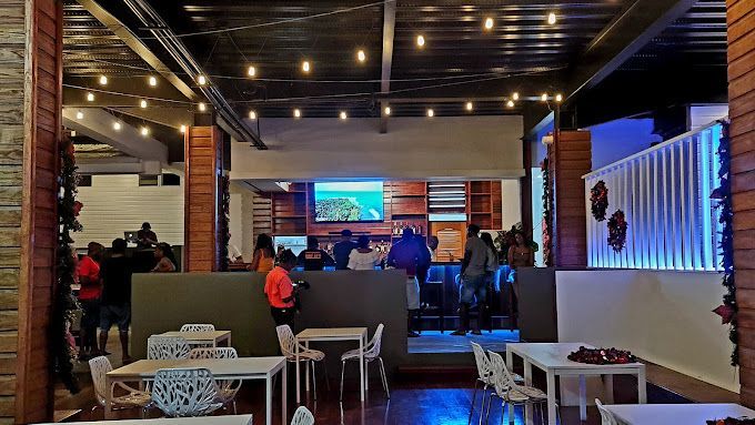Foodie’s Guide to Dominica: Top Creole Flavors, Markets & Culinary Experiences Near Villa Copthall