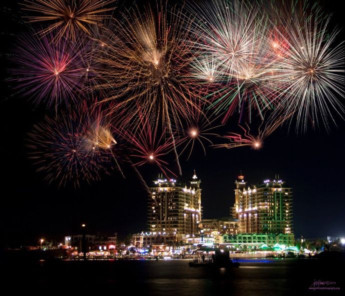 Destin FL Harbor Fireworks