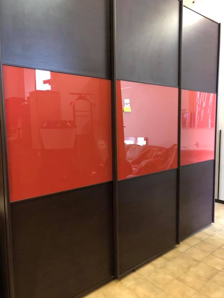 armadi a parete di seconda mano