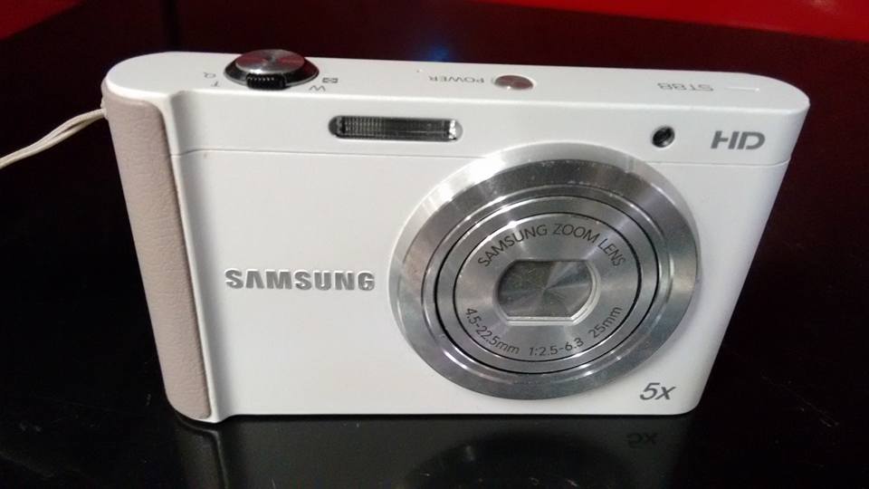 macchinetta fotografica di seconda mano