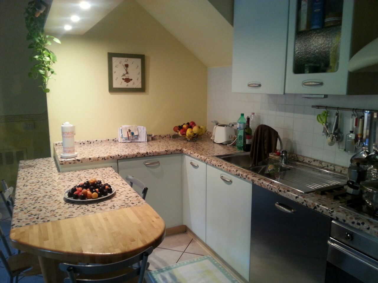 cucina usata con penisola