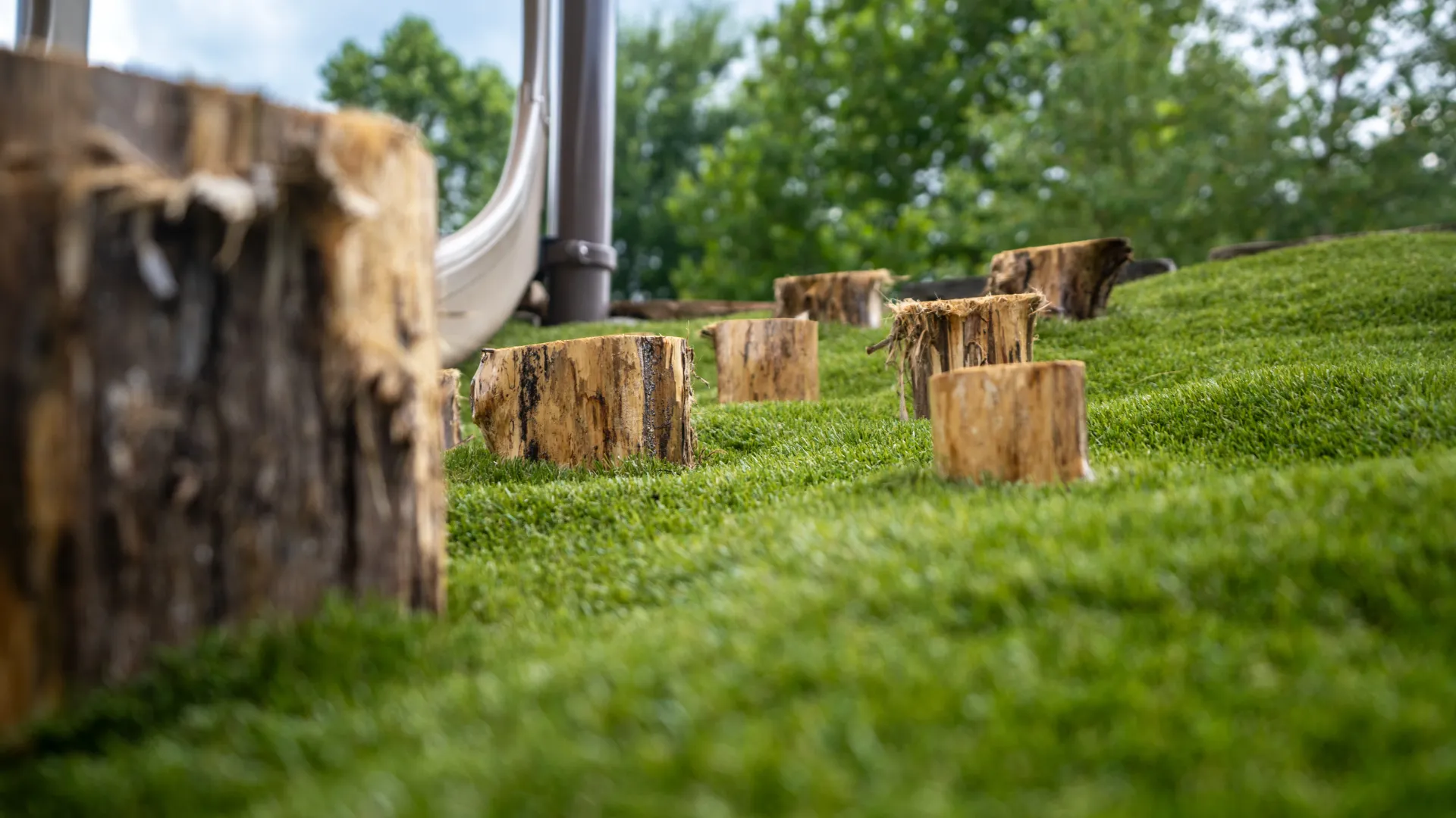 OUTDOOR LIVING CONTRACTOR