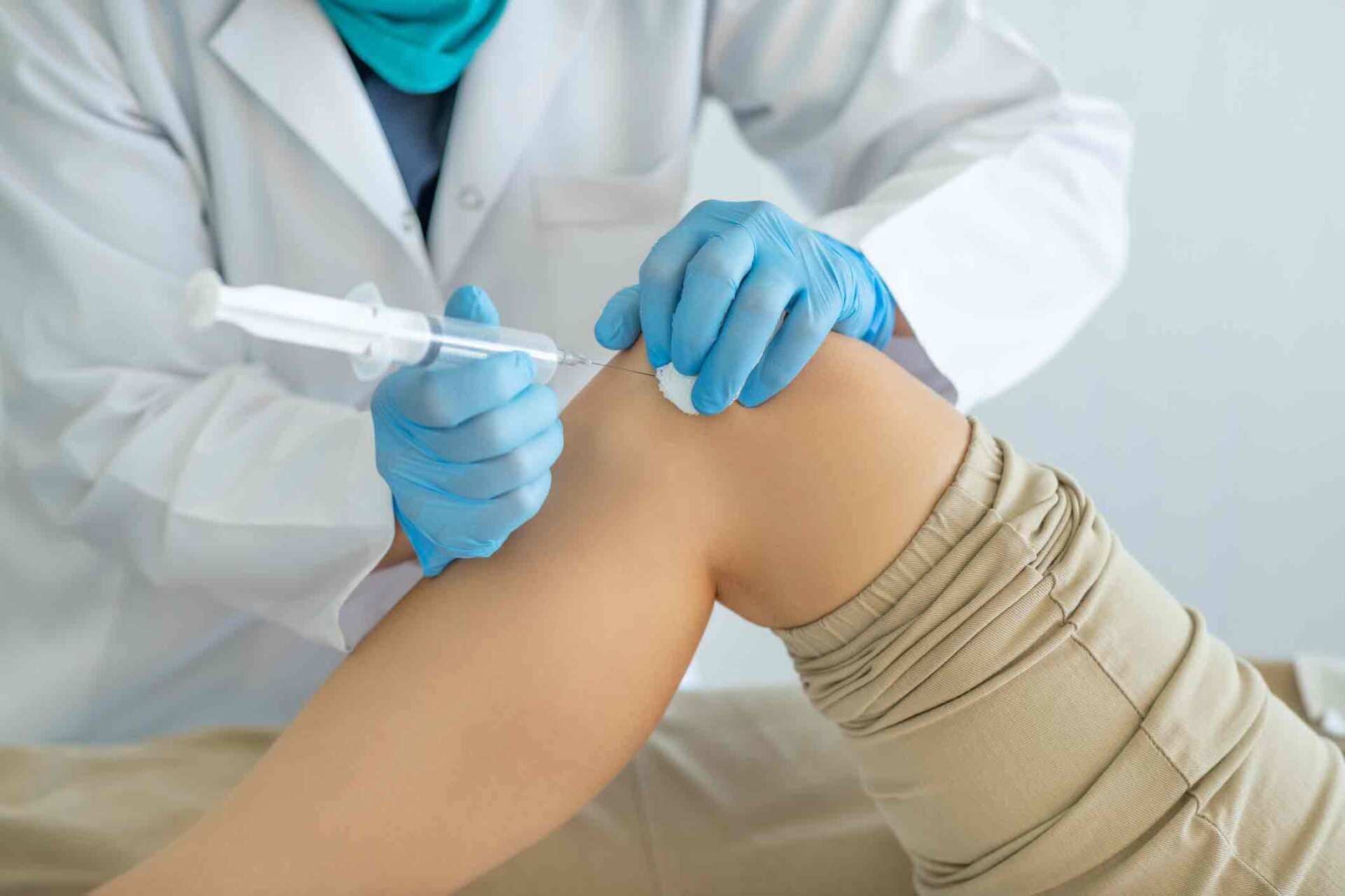 Applying Ozone Injection To Knee — Plano, TX — North Texas Medical Anti-Aging Center