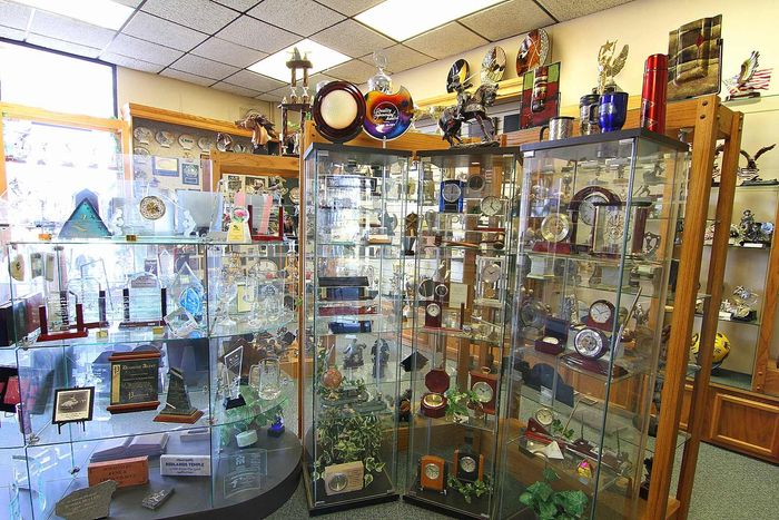 Trophies for Winners — Riverside, CA  — Awesome Awards Western Trophy