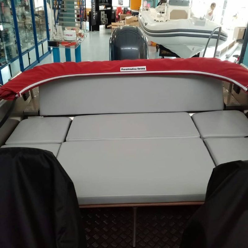 Tendalino rosso piegato