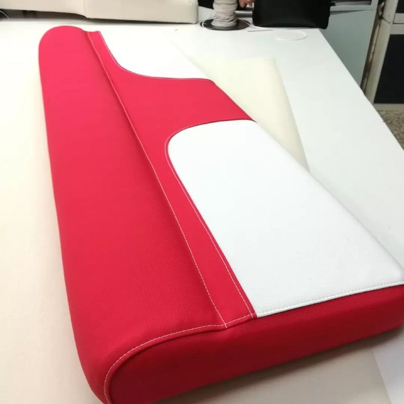 Cuscino rosso, dettaglio