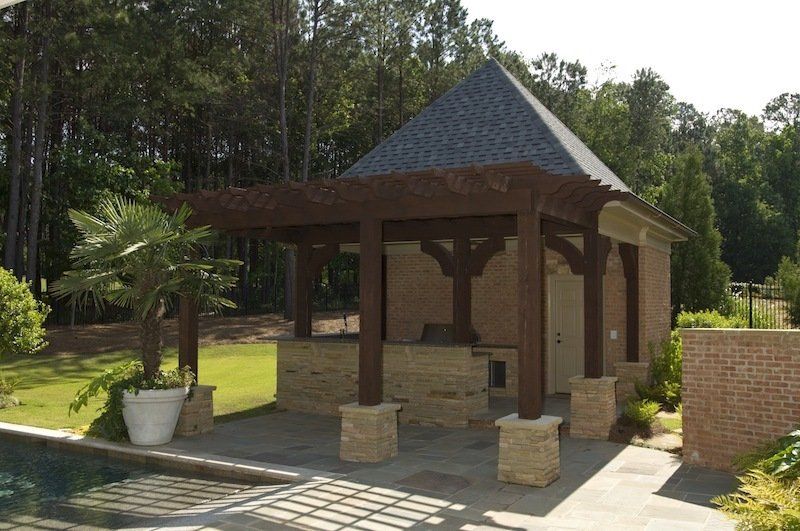 Pool houses & pavilions
