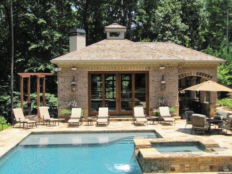 Pool houses & pavilions