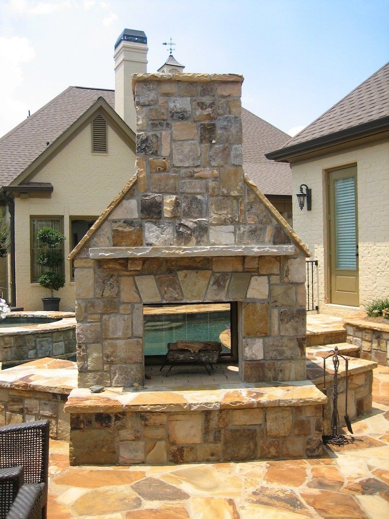 Fireplaces & fire pits