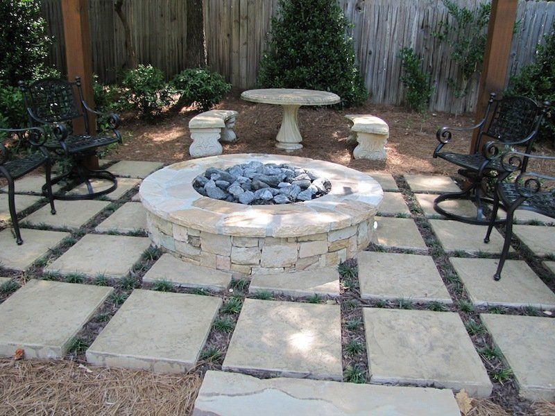 Fireplaces & fire pits