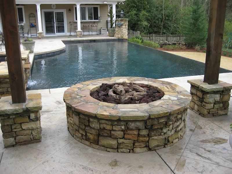 Fireplaces & fire pits