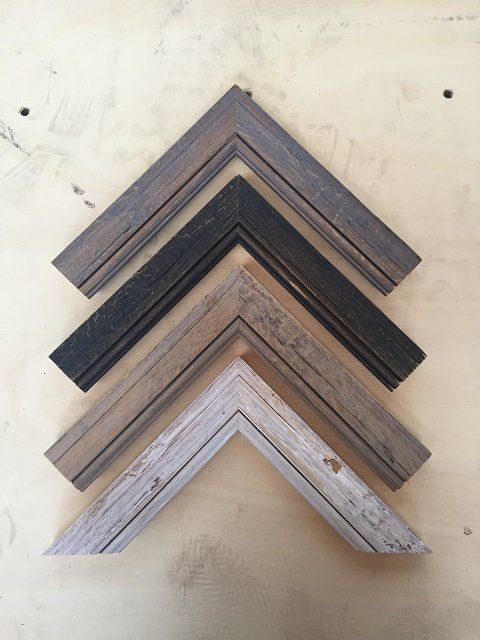 cornice asta marrone bianco nero grigio