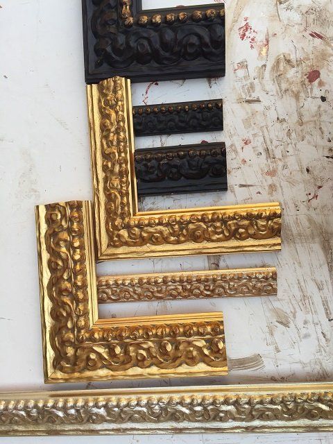 cornice asta pressata intagliata