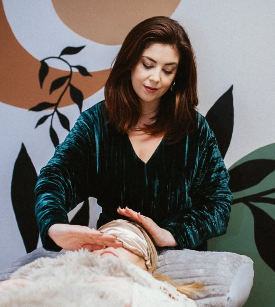 Amber Doyle - Amber Moon
