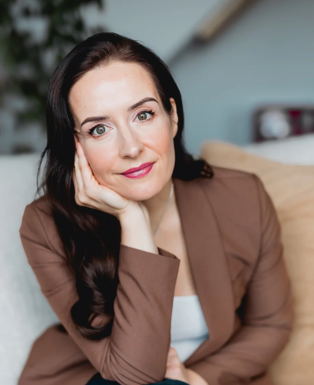 Céline Gien - Chi Nei Tsang Therapist