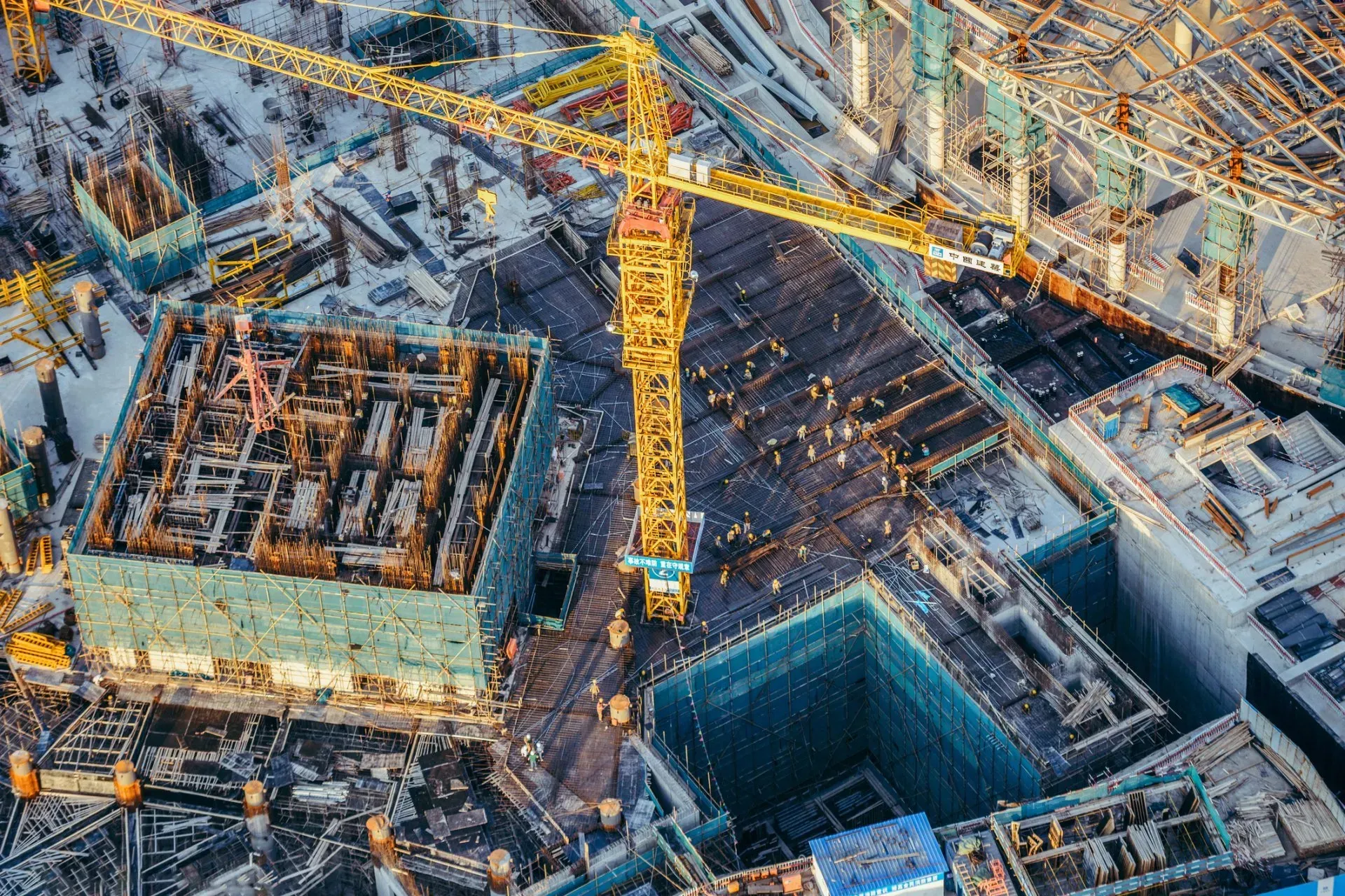 Construction site w/ crane 