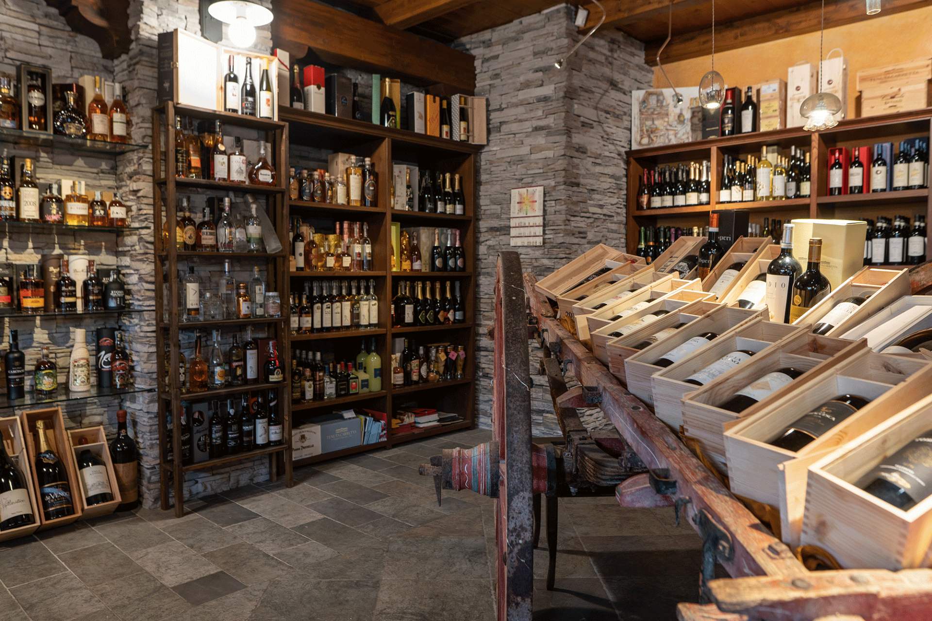 Enoteca etichette internazionali