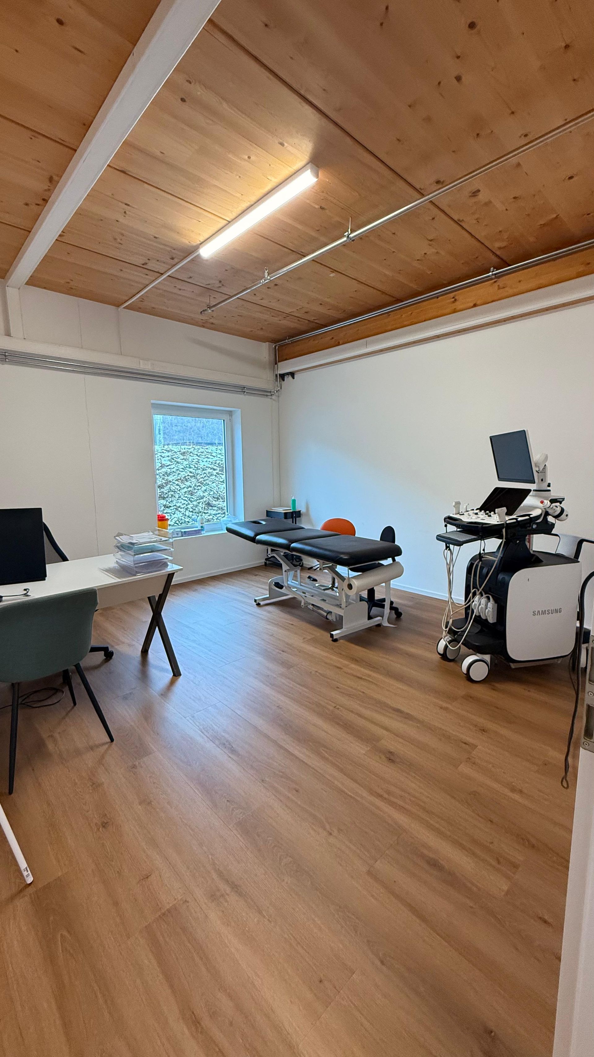 Cabine traitement Physiotherapie Renova Bienne