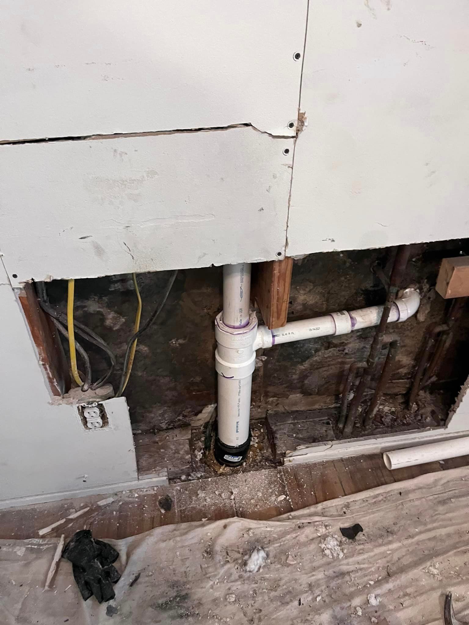 Emergency cast iron drainage repairs