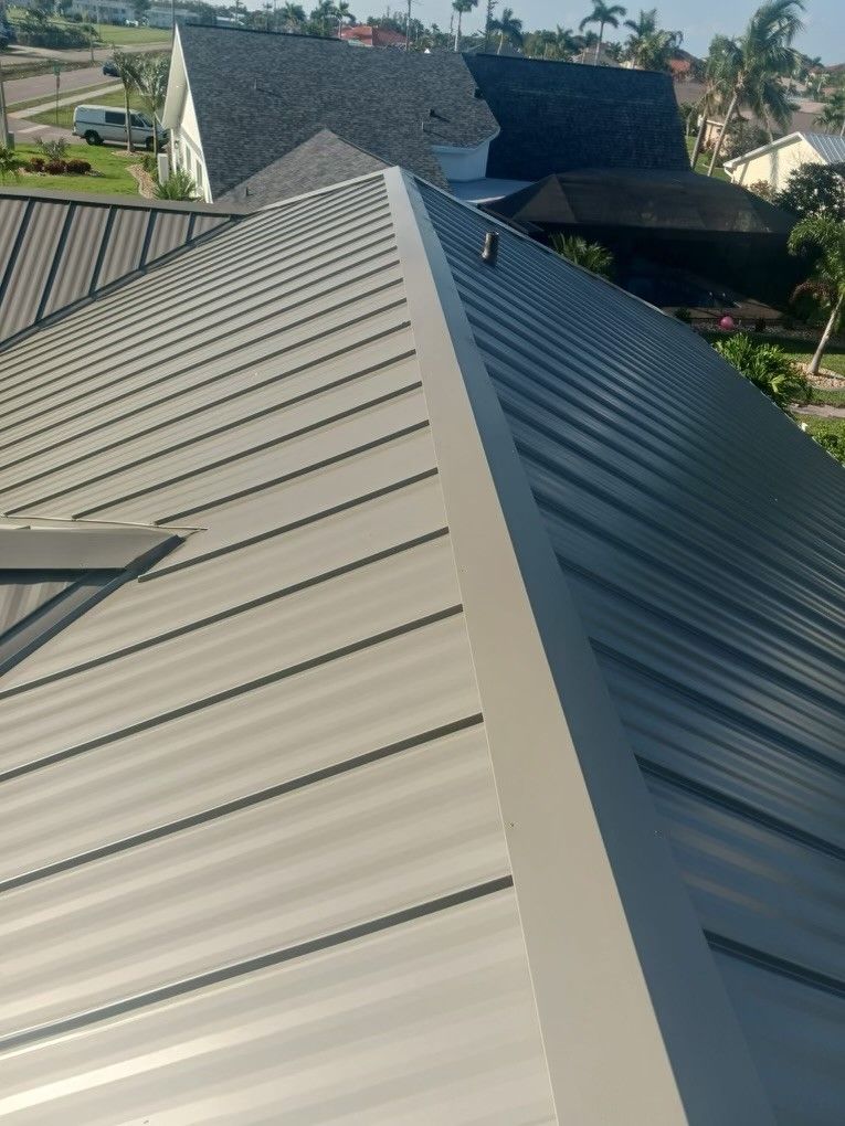 Metal Roofing | Sebring, Melbourne & Palm Bay, FL | Spires Roofing