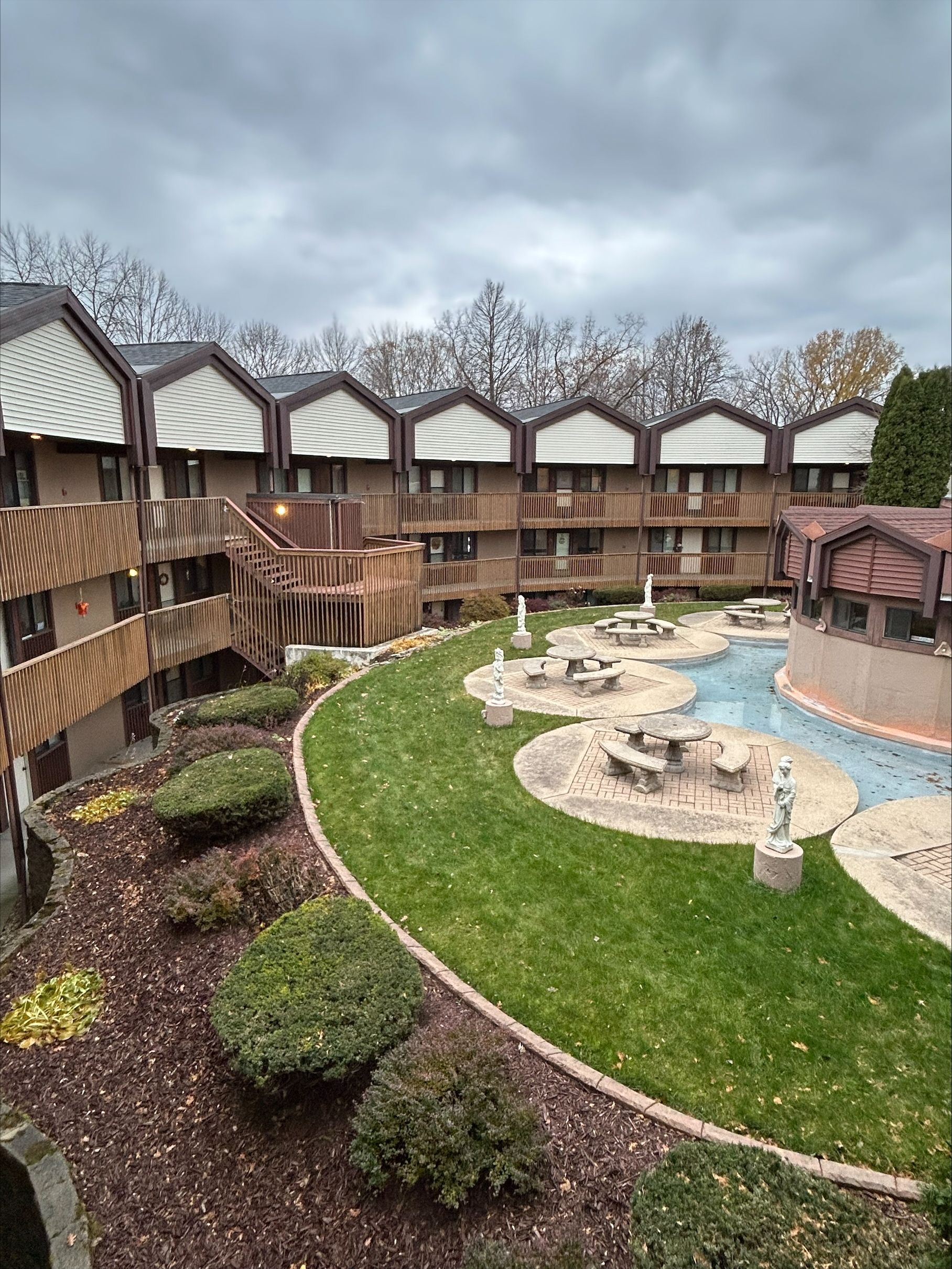 Raven Crest Apartments