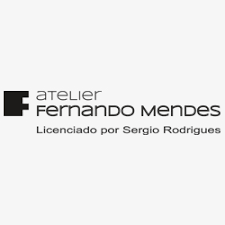 O logotipo do atelier fernando mendes é licenciado por sergio rodrigues.