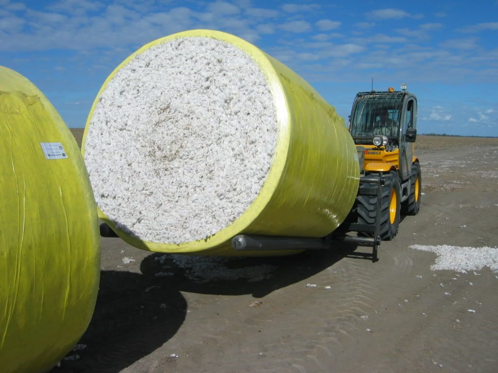 McCormack Industries Cotton bale Roller