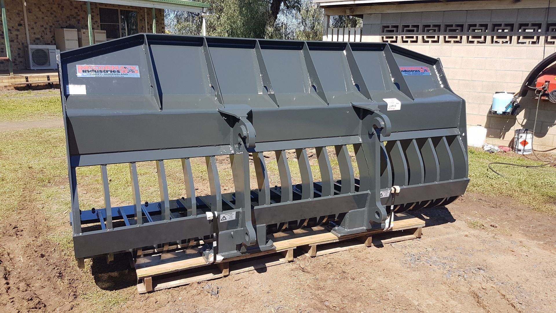 wheel loader telehandler rock bucket