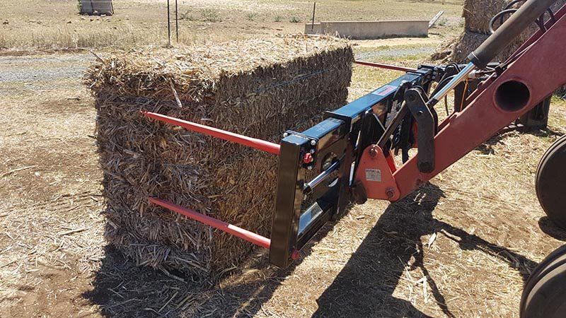 Tractor swuare bale grab