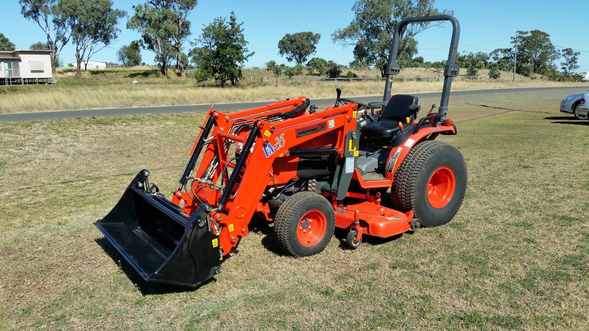 Front End Loaders & Kits - McCormack Industries