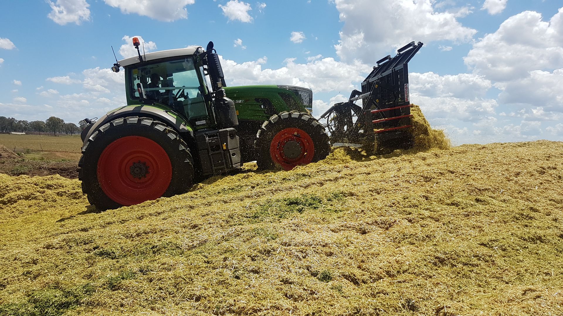 Silage push-off buck rake