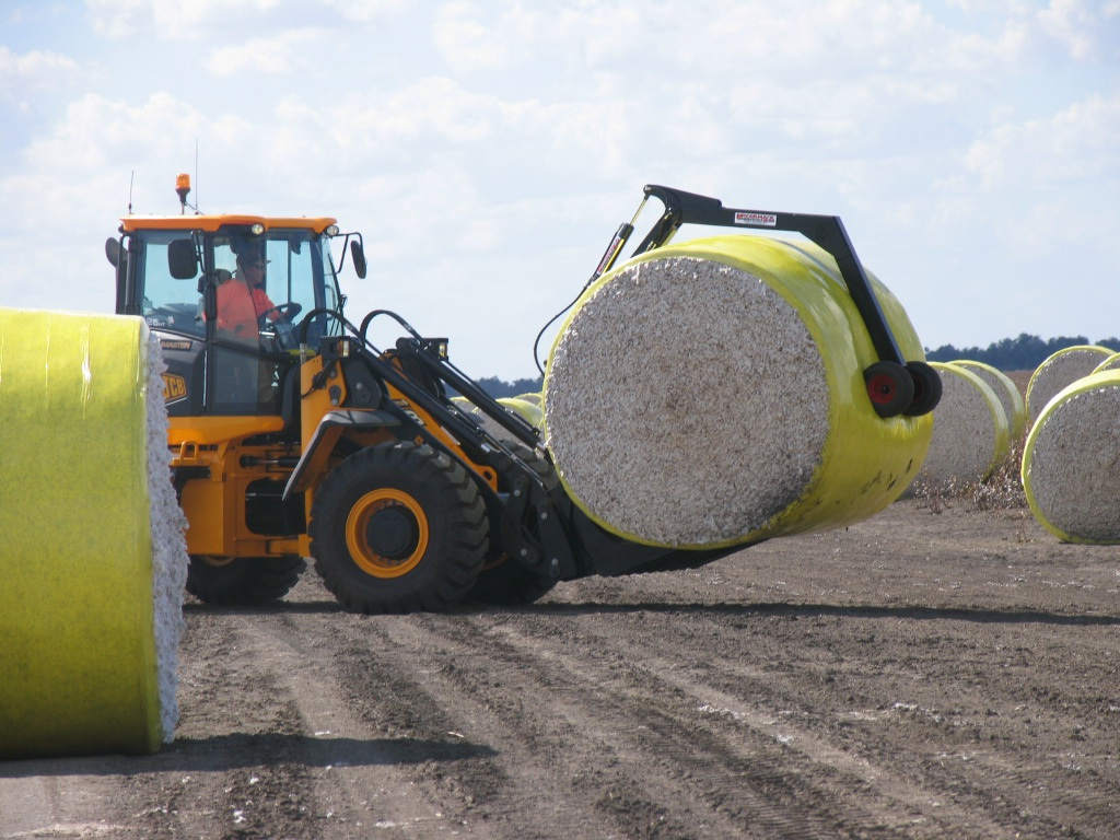 Cotton Bale Grab on Wheel Loader