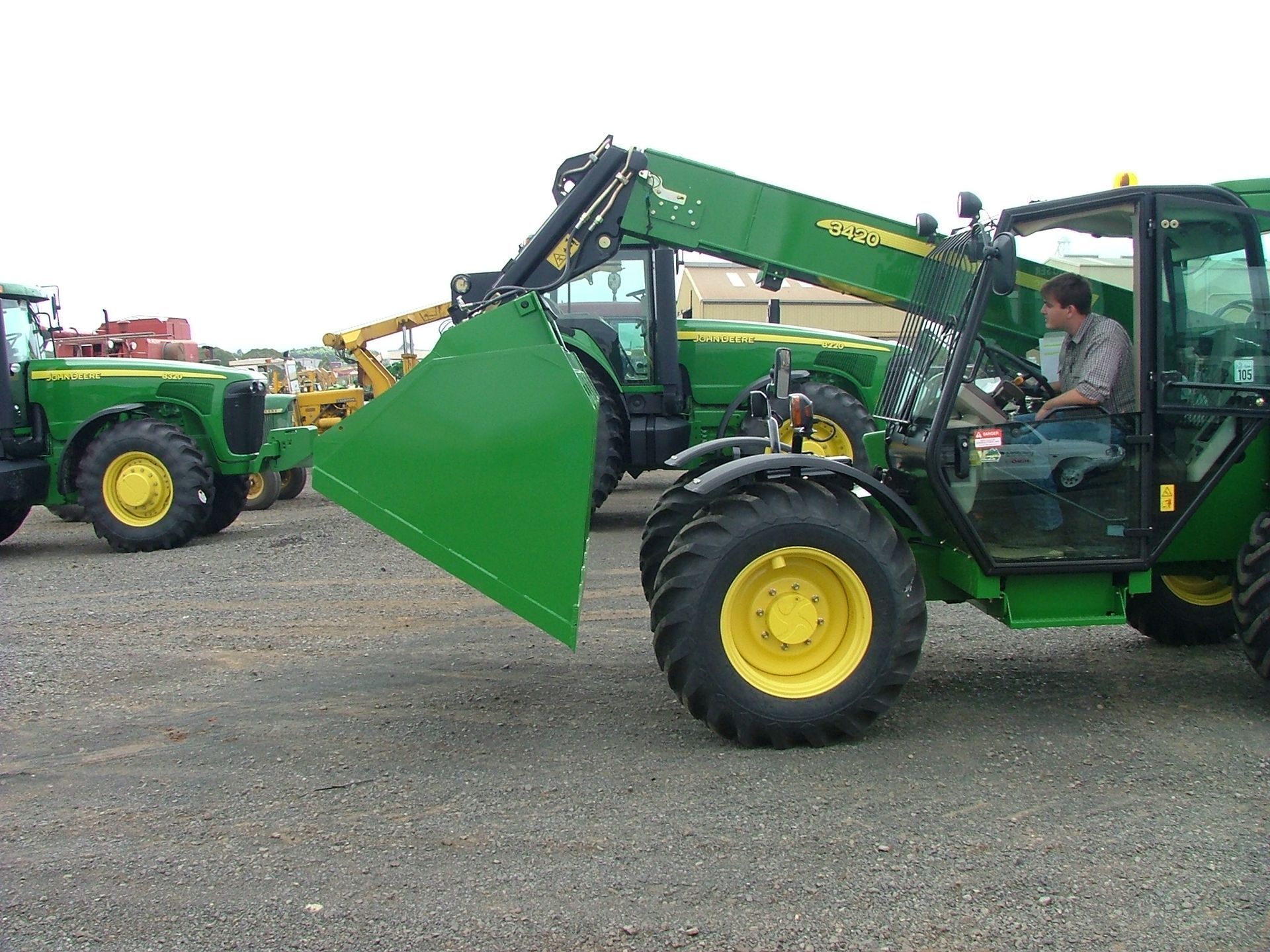 Telehandler general purpose GP bucket