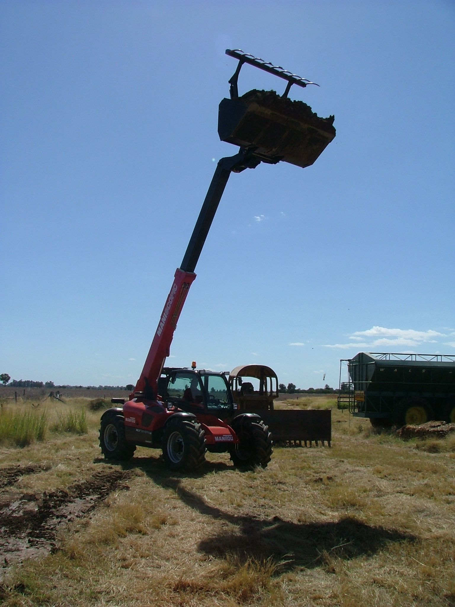 Telehandler light material LM bucket