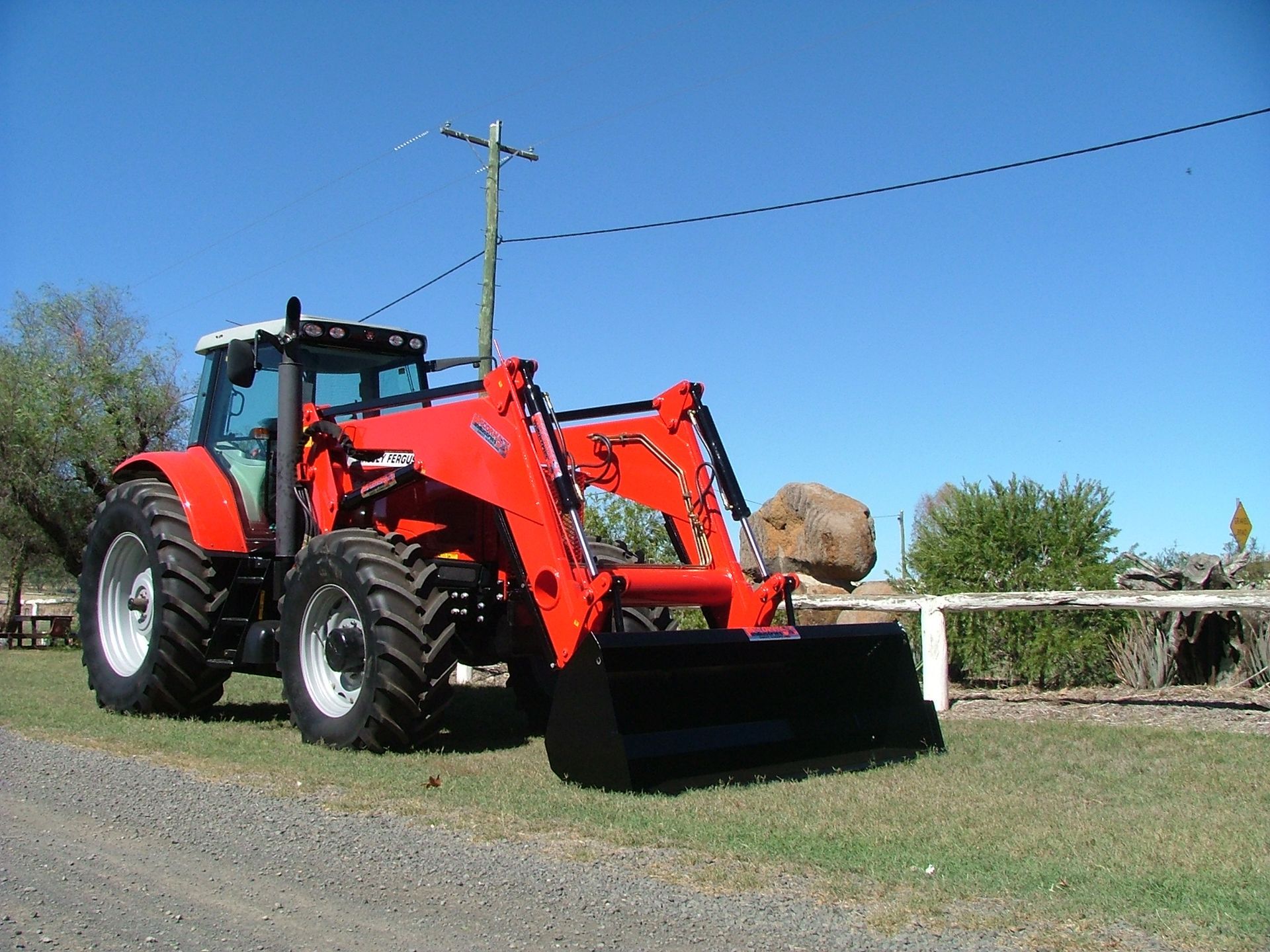 Tractor with front end loader