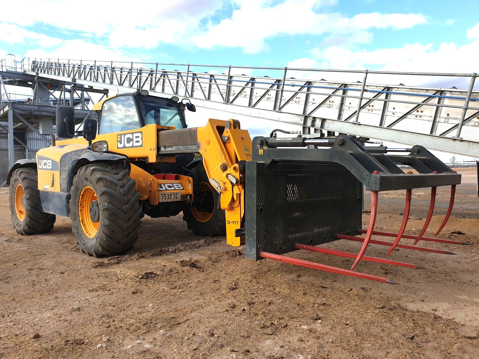 Silage Spear Grab on Telehandler
