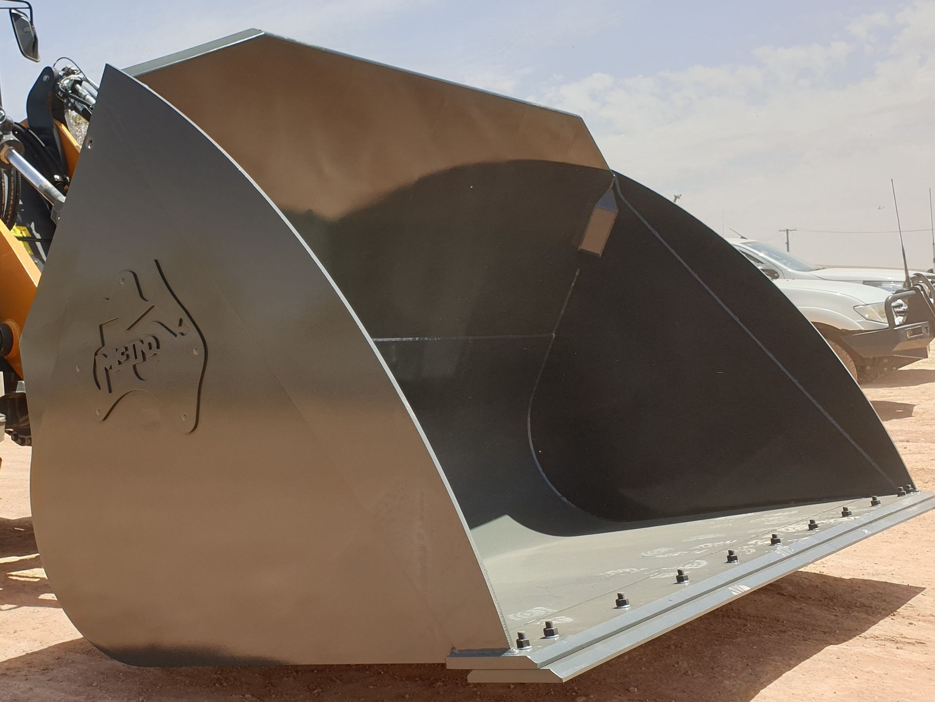 LM Bucket on a Wheel Loader