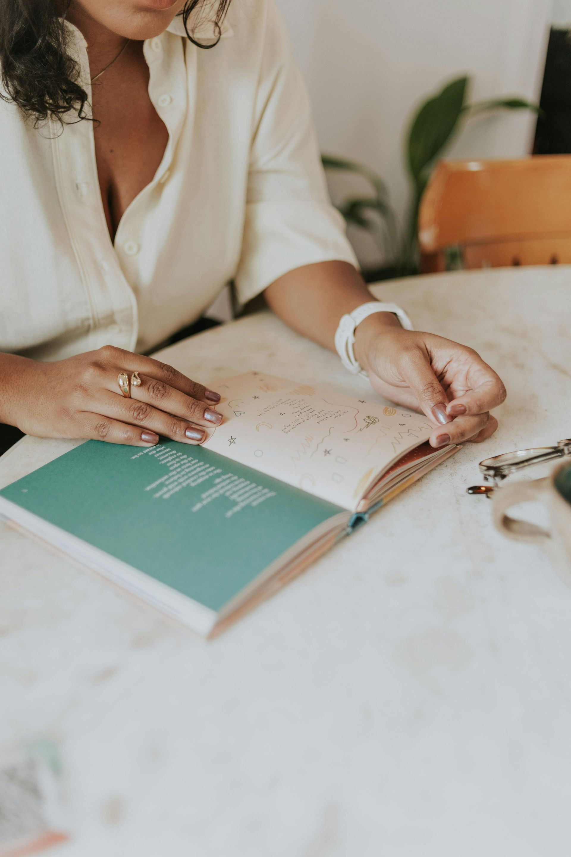 Home beeld Van verhaal naar boek