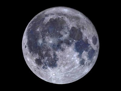 Image of a full moon